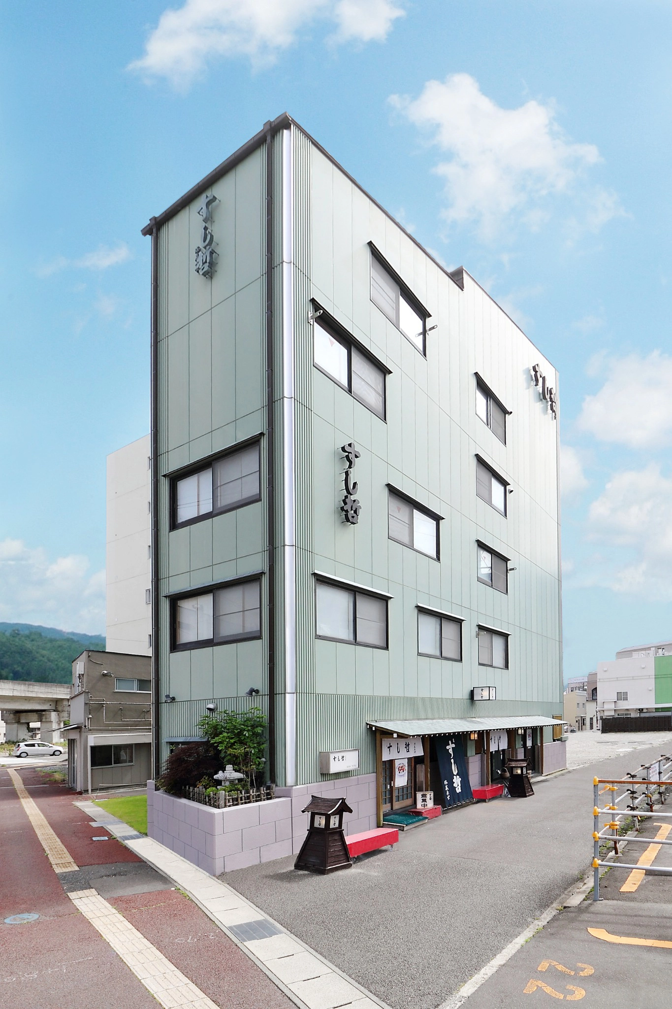 塩竈すし哲 本店 外観